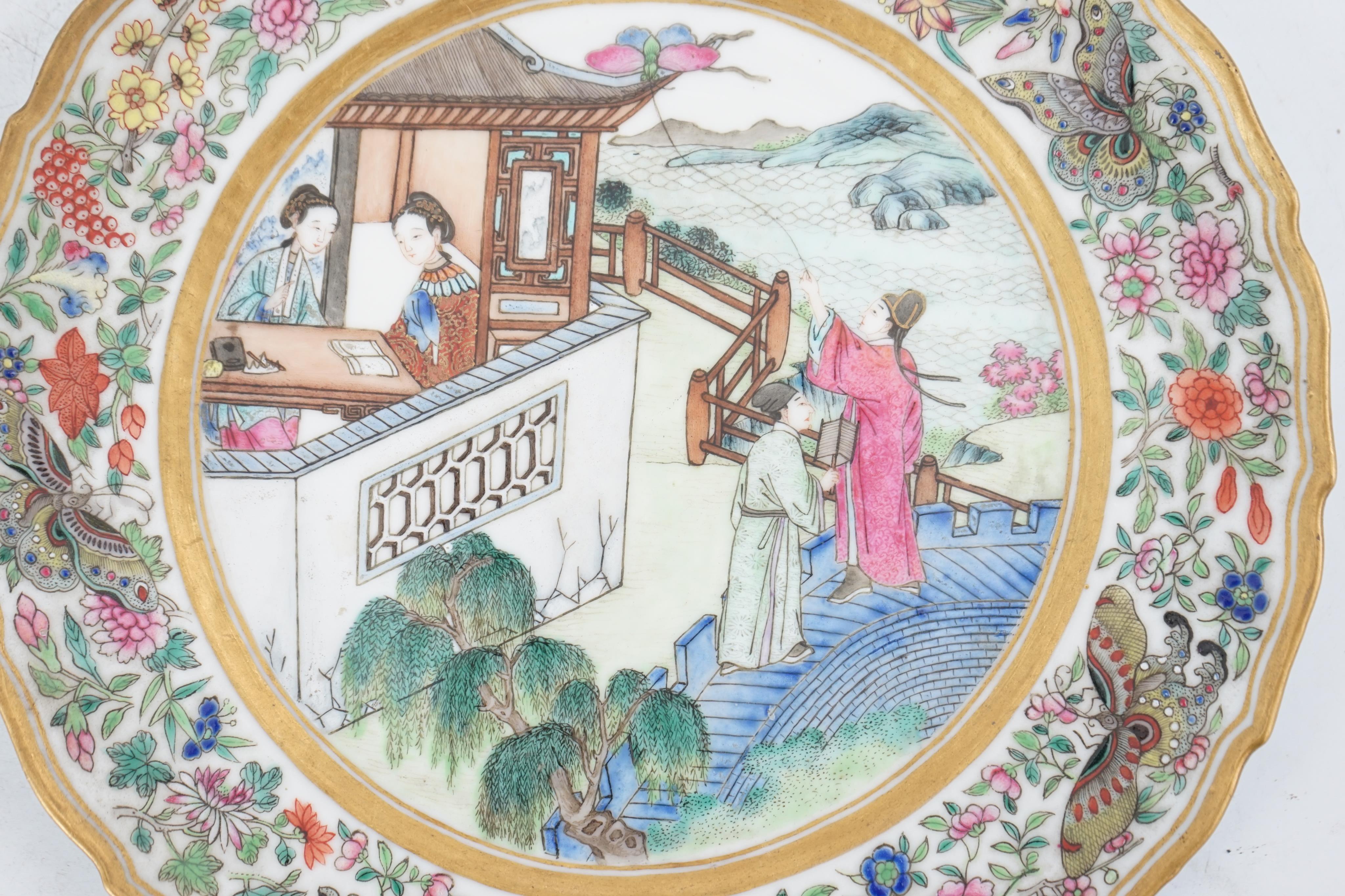 A fine Chinese famille rose ‘Romance of the Western Chamber’ dish, Jiaqing-Daoguang period